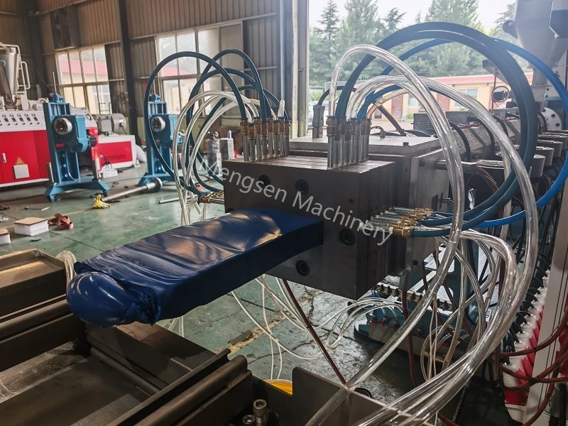 Ekstrudering af plasttømmer til 50 mm massive tykke paneler