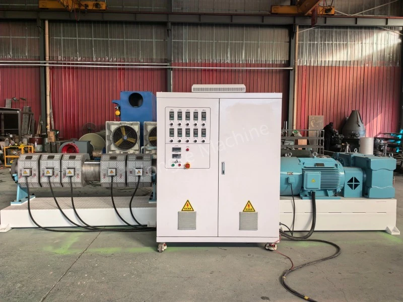 Ekstrudermaskine til genbrug af plastfilm